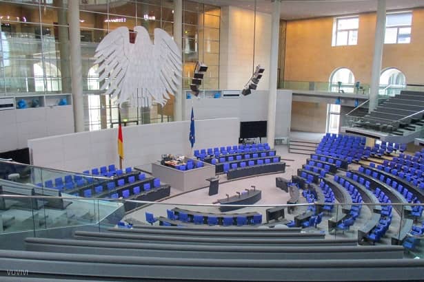 Plenarsaal Familienfuehrung Bundestag Berlin